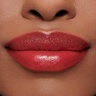 lisa eldridge LUXURIOUSLY LUCENT LIP COLOUR بالازو