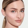 lisa eldridge SEAMLESS SKIN ENHANCING TINT T6.5