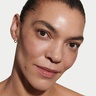 lisa eldridge SEAMLESS SKIN ENHANCING T9