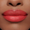 lisa eldridge INSANELY SATURATED LIP COLOUR صدمة الفراولة